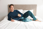 Heren Pyjama Lodge V-hals Donkerblauw detail 2