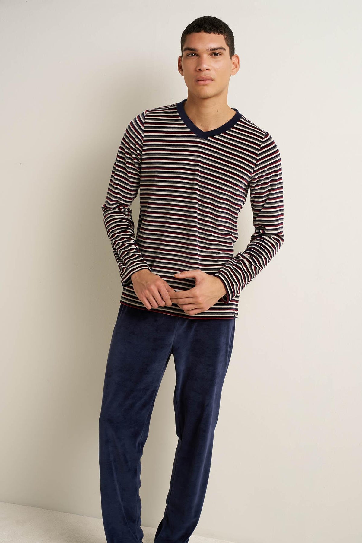Vamp Herenpyjama Velours Strepen V-hals Blauw