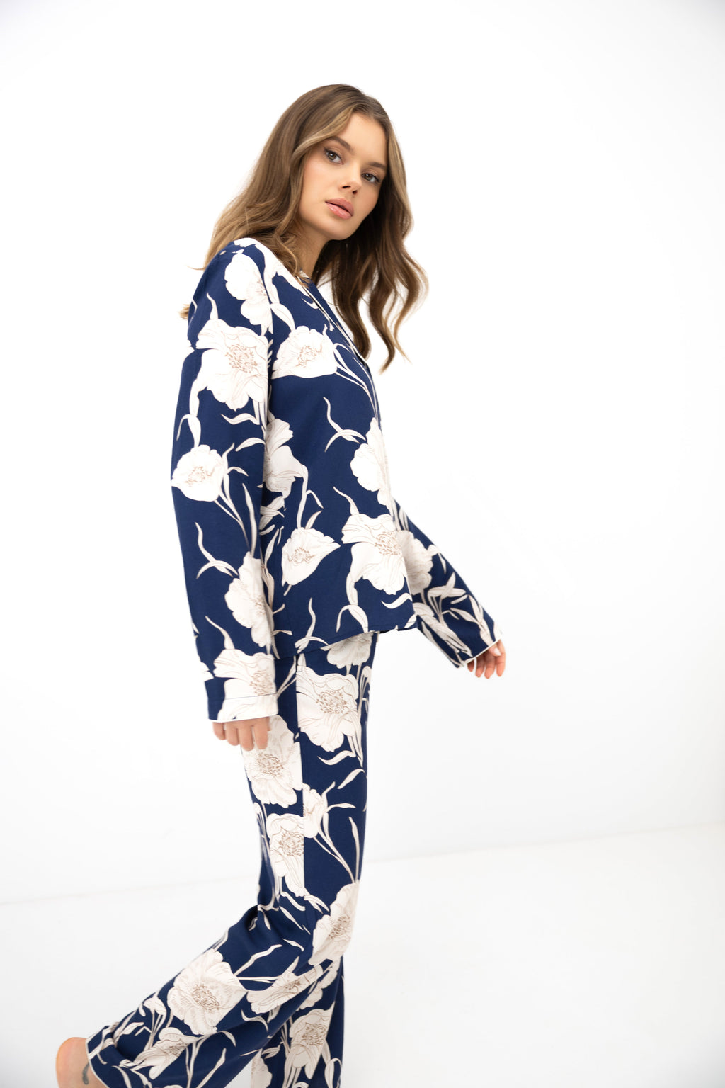 Sensis Pyjama Vaya Donkerblauw met Bloemen